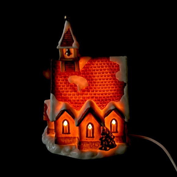 Vintage ceramic old world light up church by San Francisco Music Co - Picture 9 of 10